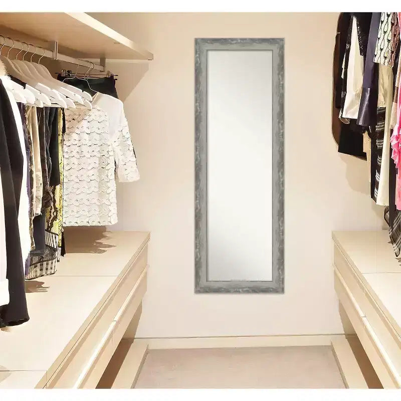 Specchio da porta lungo e stretto Waveline Silver 48,26 x 134,62 cm non smussato
