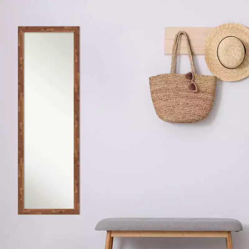 Specchio da porta in legno di noce americano chiaro per affreschi, non bisellato, 17" x 51"