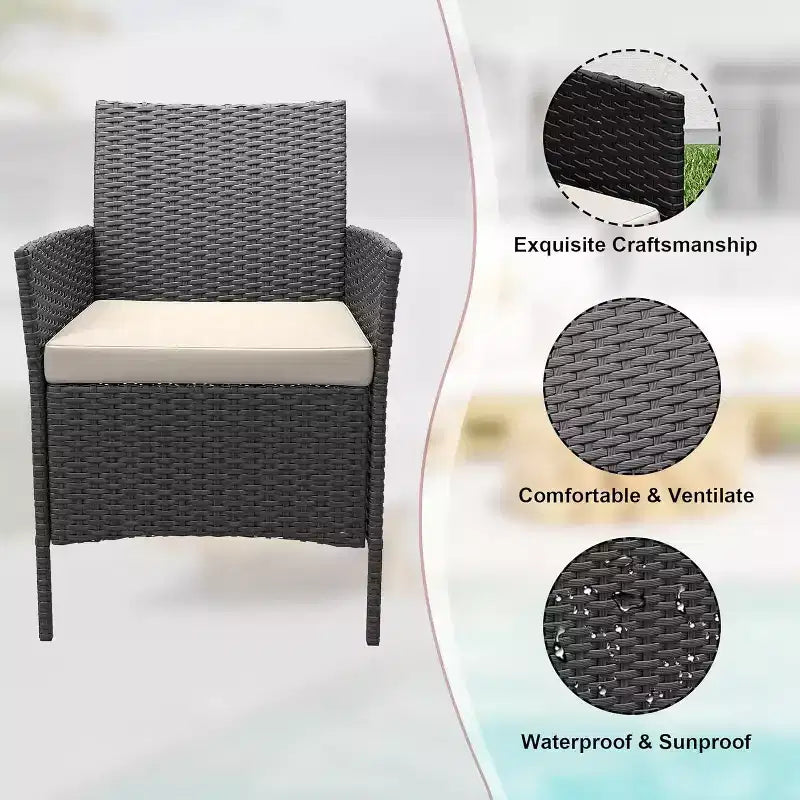Set da Patio per Esterni, 2 Sedie in Rattan PE con Tavolino in Vetro e Cuscini Spessi per Balcone Piscina Portico Giardino
