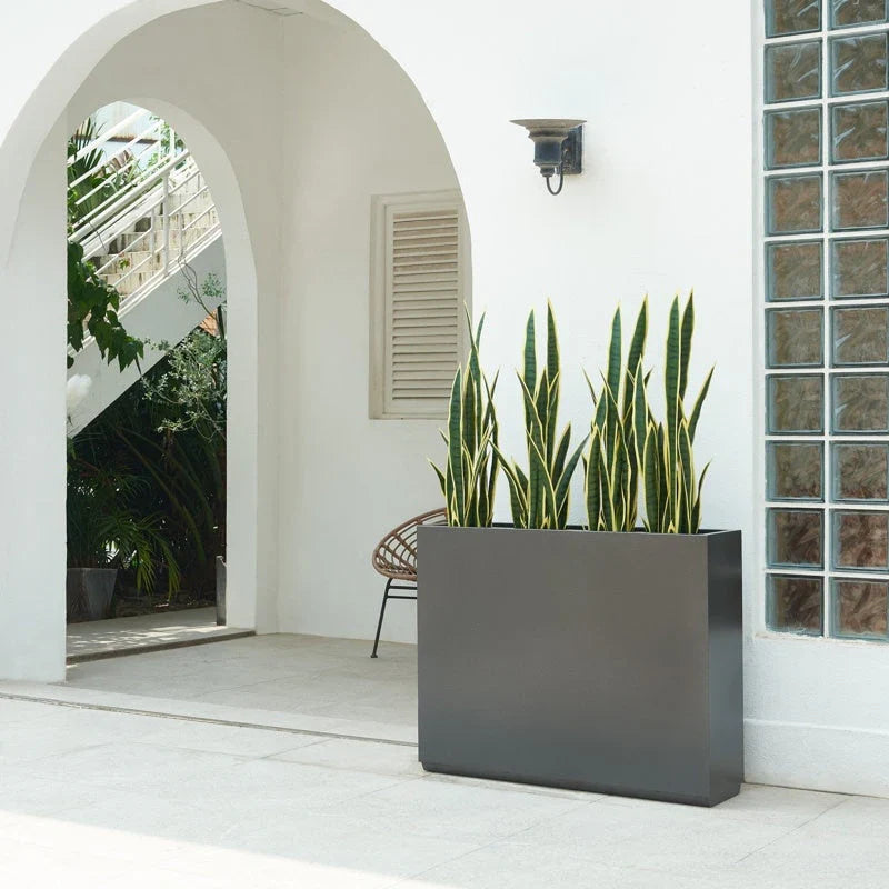 Zware metalen plantenbak voor buitenplanten, hoge en lange metalen plantenbak met scheidingswand van 38Lx10Wx30H inch - 38x30x10